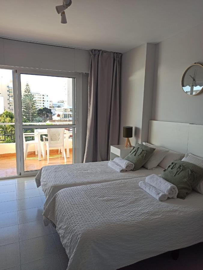 Carihuela Nucleo Cristal Leilighet Torremolinos Eksteriør bilde